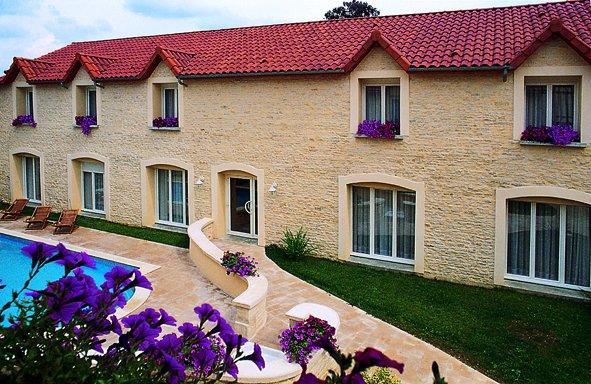 Logis Le Saint Nicolas Bar-sur-Aube Zewnętrze zdjęcie