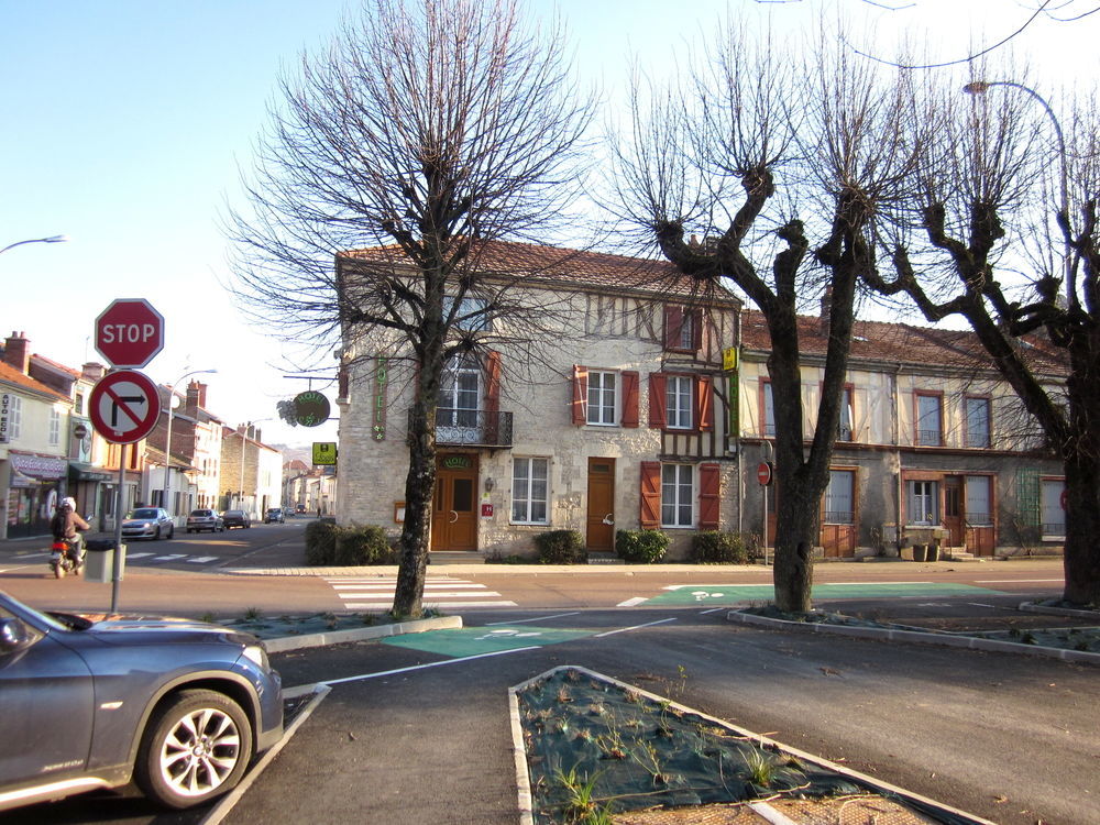 Logis Le Saint Nicolas Bar-sur-Aube Zewnętrze zdjęcie