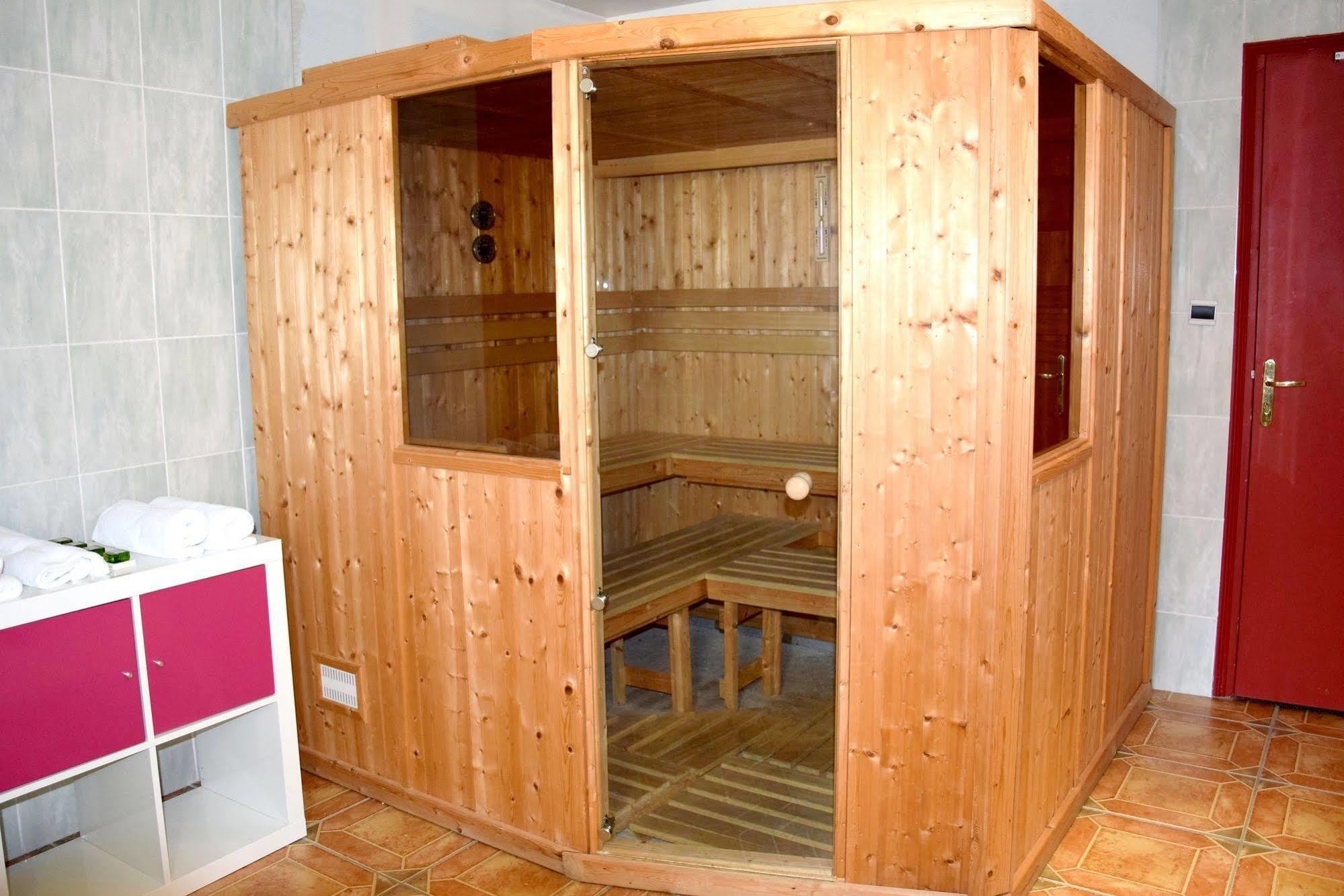 Logis Le Saint Nicolas Bar-sur-Aube Zewnętrze zdjęcie